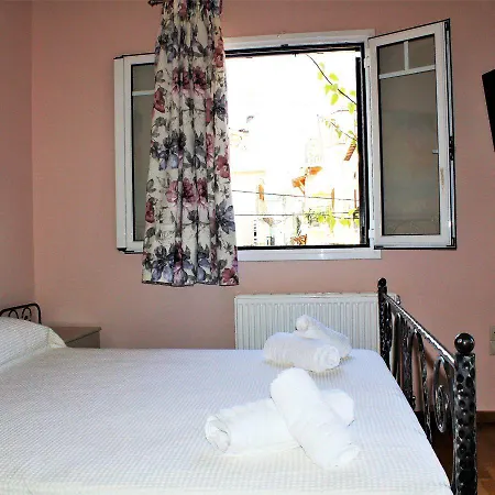 Chrisiida Old Town Maisonette *